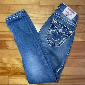 True Religion Medium Wash White Stitching Skinny Jeans
Size 24
